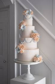 Wedding Cake Designer Offering A Luxury Bespoke Wedding Cake Service Throughout Suffolk Norfolk Ess Wedding Cake Peach Wedding Cake Designs Wedding Cupcakes