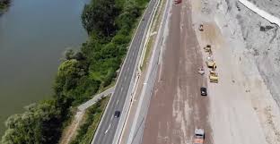 Este vorba de o porțiune de 21 de km, între ilia și coșevița. Care Este Stadiul LucrÄrilor La Loturile 3 Èi 4 Ale AutostrÄzii Lugoj Deva Video