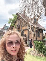 Photo by Ella Li (@gn00963689) · October 10, 2025