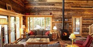 Un Salon Dans Un Chalet A Regarder La Nature 3 Maison Bois Maison En Rondins Decoration Interieure
