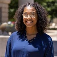 Aurora Silva's Instagram, Twitter & Facebook