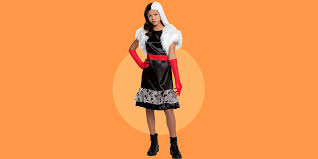 With this hairstyle changer app and latest boys hairstyles app you will find best hairstyles of all time and hairstyles for your face, hair care tips and hairstyle photo editor. Https Www Goodhousekeeping Com Holidays Halloween Ideas G4771 Disney Halloween Costumes 2021 06 29t20 07 24z Https Hips Hearstapps Com Hmg Prod Images Gh 062921 Disney Family Costumes 1624986402 Png Https Www Goodhousekeeping