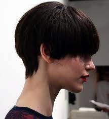 Boyish Haircut Short Curly Hairstyles Haircuts For Women Curly Hair Styles Womens Haircuts Hair Trends
