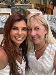 Yahara Muniz's Instagram, Twitter & Facebook