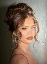 Robyn Beckett (robynbeckett)