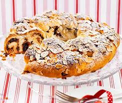 Weihnachtszopf Rezept Susse Backerei Getrocknete Kirschen Backideen