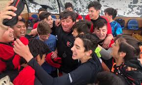 Héctor bidoglio fue confirmado como entrenador de newell's (fotobaires). El Tecnico De Newells Old Boys De El Calafate Ruben Capovilla Buscara Talentos De Futbol Del Sur Para Argentinos Juniors La Opinion Austral
