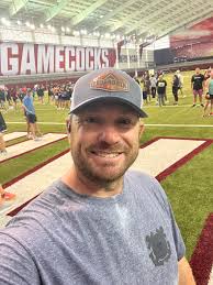 Hi all! I just wanted to introduce myself! I'm looking to get better at  running so I figured the best way was to join a group of runners.