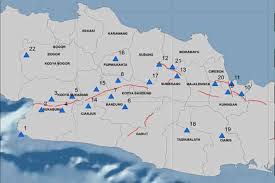Penelitian yang dilakukan afnimar dan tim juga menunjukkan adanya aktivitas gempa di jalur sesar lembang. Bmkg Erupsi Tangkuban Parahu Tak Memicu Aktivitas Sesar Lembang