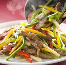 Dieses Low Carb Rezept Mit Putenbrustfilet Paprika Und Sellerie Und Viele Weitere Gesunde Rezepte Zum Abne Rezepte Low Carb Abendessen Rezepte Gesunde Rezepte