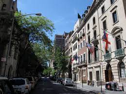 Some of america's most famous families have made their homes on the upper east side: Upper East Side Wikipedia