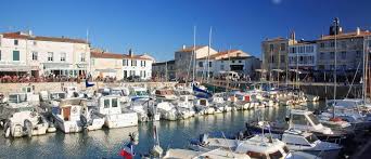 Ileana mercedes cabra joglar, better known by the nickname ile, is a puerto rican singer, composer and vocalist. Campingplatz Frankreich L Ile De Re Re Die Weisse Charente Maritime áƒ La Grainetiere