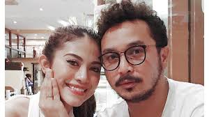 Sempat Ditentang, Hubungan Giring Ganesha-Cynthia Riza Berakhir Romantis