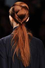 Reveillon 2019 25 Coiffures Glamour Pour Les Fetes Coiffure Cheveux Long Facile Tendances Coiffures Coiffure