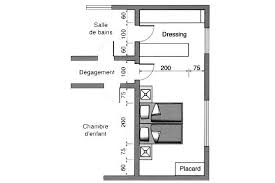 Plan Chambre Ou Mettre Le Lit Dans La Chambre Chambre A Coucher Avec Dressing Chambre Parentale Dimension Dressing Fait Maison