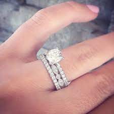 Solitaire Engagement Rings Pinterest Independent Jewelry Store Near Me Su Stackable Rings Wedding Unique Engagement Rings Halo Beautiful Engagement Rings Halo