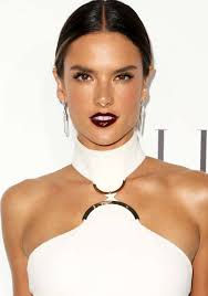Alessandra Ambrosio Takes Inspiration from Kathy Bates' Humility Speech at  ELLE Women in Hollywood Awards
