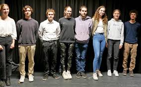 Kunst-AG des Hofenfels-Gymnasiums stellt aus