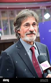 Robert ashton hi-res stock photography and images