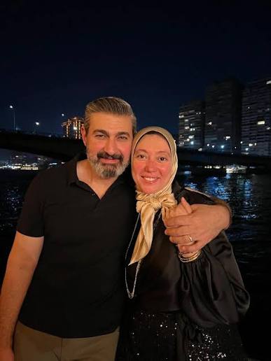 ياسر جلال ينشر صوره مع زوجته ويعلق: كل سنة وأنتي طيبة يا حبيبتى  https://www.youm7.com/7203656