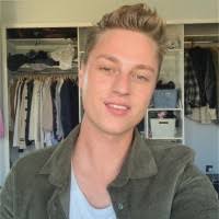 40+ "Waycott" profiles