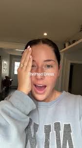 Robyn Mears's Instagram, Twitter & Facebook