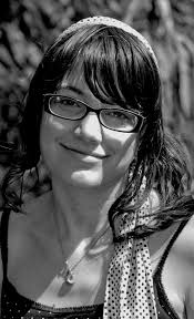 Carter To Attend Art & Design