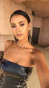✨hair miracle by @aussiehair updo @aaroncarlohair makeup @nikki_makeup styling @coradelaney… Maya Jama On Twitter Firstly Make Up From The Gods Bookjanelle On Instagram