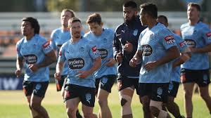 Andrew johns gives nathan cleary a short kicking tutorial. State Of Origin 2021 Nrl News Nsw Blues Roommates Brad Fittler James Tedesco Nathan Cleary Latrell Mitchell