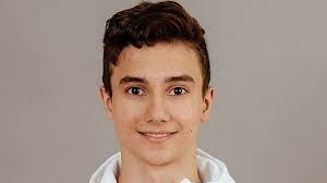 Daniel Schwed's Instagram, Twitter & Facebook