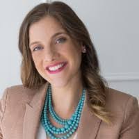 Jennifer Peer's Instagram, Twitter & Facebook