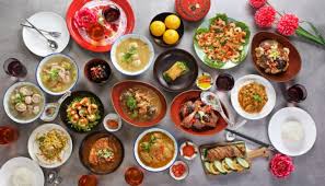 Kuetiau merupakan salah satu makanan kegemaran ramai untuk makan malam tetapi ia lebih sedap sekiranya dimakan ketika panas dengan hiasan telur separuh masak. 8 Makanan Khas Imlek Dan Maknanya Hypermart Co Id