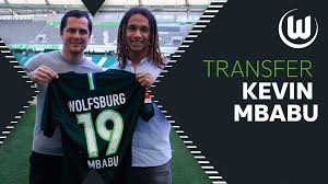 Han spiller hovedsageligt som forsvarer for wolfsburg i bundesliga. Vfl Wolfsburg Interview Mit Kevin Mbabu Facebook