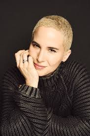 Janelle Carr's Instagram, Twitter & Facebook