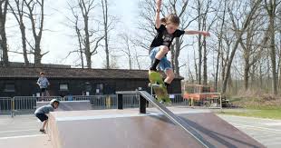 Check spelling or type a new query. Pop Up Skatepark Geopend Aan Berentrode In Bonheiden Corona Heeft Vraag Naar Skateterreinen Versterkt Bonheiden Hln Be