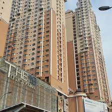 Computer accessories, cd shop, karaoke on first floor. Usj 19 Room Studio Apartment And House For Rent