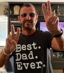 Also, junge und jung gebliebene mädels, aufgepasst: Die Beatles Ringo Starr Verrat Er Festgelegt Ist Zu Vereinen Mit Sir Paul Mccartney Aktuelle Boulevard Nachrichten Und Fotogalerien Zu Stars Sternchen