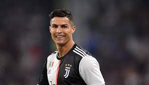 Taking place quadrennially, the fifa men's world cup™ sees 32 nations compete against each other for the prize. Ø­Ù„ÙŠÙ‚ Ø§Ù„Ø±Ø£Ø³ ÙˆÙ„Ù‡ Ø´Ø§Ø±Ø¨ Ø­Ù‚ÙŠÙ‚Ø© Ø§Ù„Ù…Ø¸Ù‡Ø± Ø§Ù„Ø¬Ø¯ÙŠØ¯ Ù„ÙƒØ±ÙŠØ³ØªÙŠØ§Ù†Ùˆ Ø±ÙˆÙ†Ø§Ù„Ø¯Ùˆ