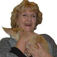 Beth Mims's Instagram, Twitter & Facebook