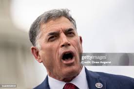 2,443 Andrew Clyde Photos & High Res Pictures