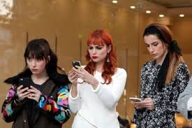 Nilperi şahinkaya, 2014 yılında kiraz mevsimi adlı dizide başrolleri dağhan külegeç, özge gürel, serkan çayoğlu ile paylaştı. Kiraz Mevsimi Episode 58 Nilperi Sahinkaya Picture 49065311 454 X 302 Fanpix Net