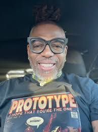 Myron Roberson's Instagram, Twitter & Facebook