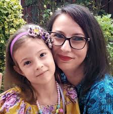 I've just begun 😃. I love coloring mushrooms, mushroom houses, and  anything related to mushrooms :))))) 🍄❤️ Book: Midnight Magic Fungi by  Myra Rowse Pencils: Faber-castell polychromos and Black edition