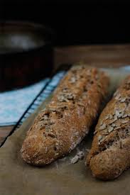 Knuspriges Baguette Rezept Mit Roggenmehl Und Hafermehl Baguette Rezept Brot Backen Rezept Hafermehl
