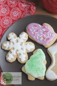 Basically, take tempered chocolate and let it harden around a peanut butter filling in a mini these stunning meringues are healthy christmas cookies to the max: Dairy Free Frosted Sugar Cookies Cheapskate Cook