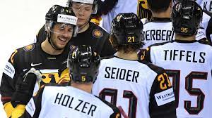 Im penaltyschießen wird marcel noebels zum helden, der. Eishockey Wm 2019 Kader Der Deutschen Eishockey Nationalmannschaft Mehr Eishockey