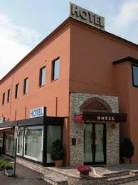 Save on popular hotels near soave castle in verona: Hotel Villabella Soave Verona Buchen Sie Jetzt