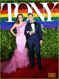 Shoshana Bean & 'Waitress' Co-Star Erich Bergen Attend Tony Awards 2019:  Photo 4306924 | 2019 Tony Awards, Erich Bergen, Garrett Clayton, Laura  Osnes, Nathan Johnson, Shoshana Bean, Tony Awards, Vanessa Carlton Photos |