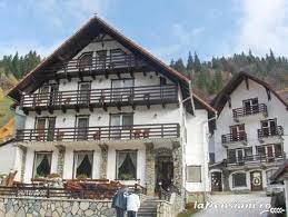 Cazari in pensiuni, hoteluri, vile, moteluri din moeciu de sus; Cazare Pensiunea Perla Carpati La Moeciu De Sus Brasov Transilvania Rucar Bran Moeciu