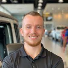 Meet Roesch CDJR's Staff in Elmhurst, IL| Elmhurst Auto Dealer